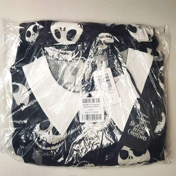 ❤️NWT VINTAGE TORRID NIGHTMARE BEFORE CHRISTMAS POCKETS VELVET COLLAR DRESS 1X - Picture 7 of 10